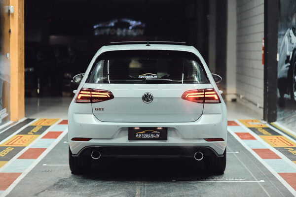 Volkswagen Golf 2.0 Gti Tsi App Connect + Cuero - Imagen 4