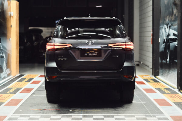 Toyota SW4 2.8 Srx 204Cv 4X4 7As At - Imagen 2
