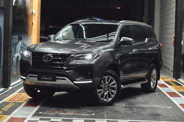 Toyota SW4 2.8 Srx 204Cv 4X4 7As At