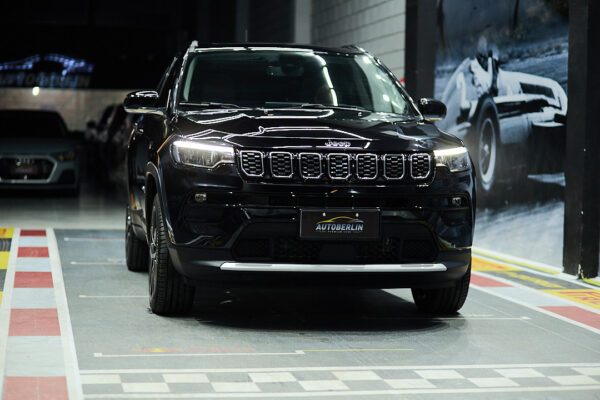 Jeep Compass 1.3 T270 Limited 4X2 At6 - Imagen 3