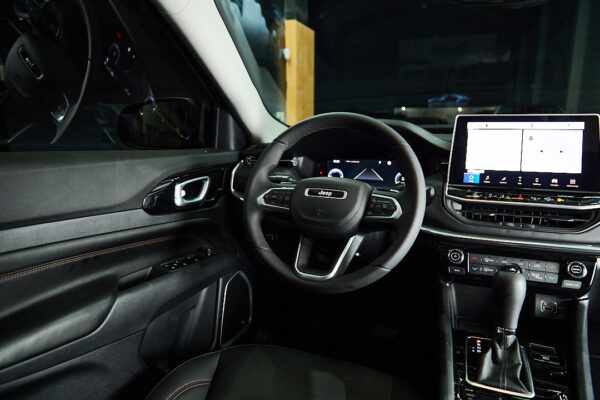 Jeep Compass 1.3 T270 Limited 4X2 At6 - Imagen 10
