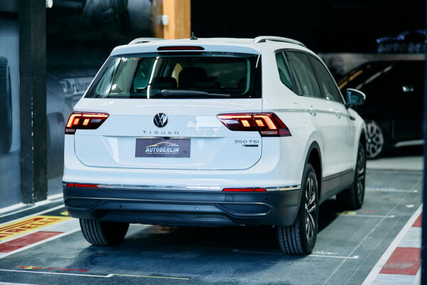 Volkswagen Tiguan Allspace 2.0 Tsi Life 4Motion Dsg - Imagen 4
