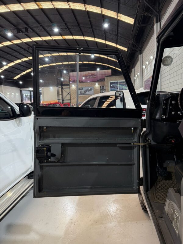 Land Rover Defender Santana 1981 - Imagen 11