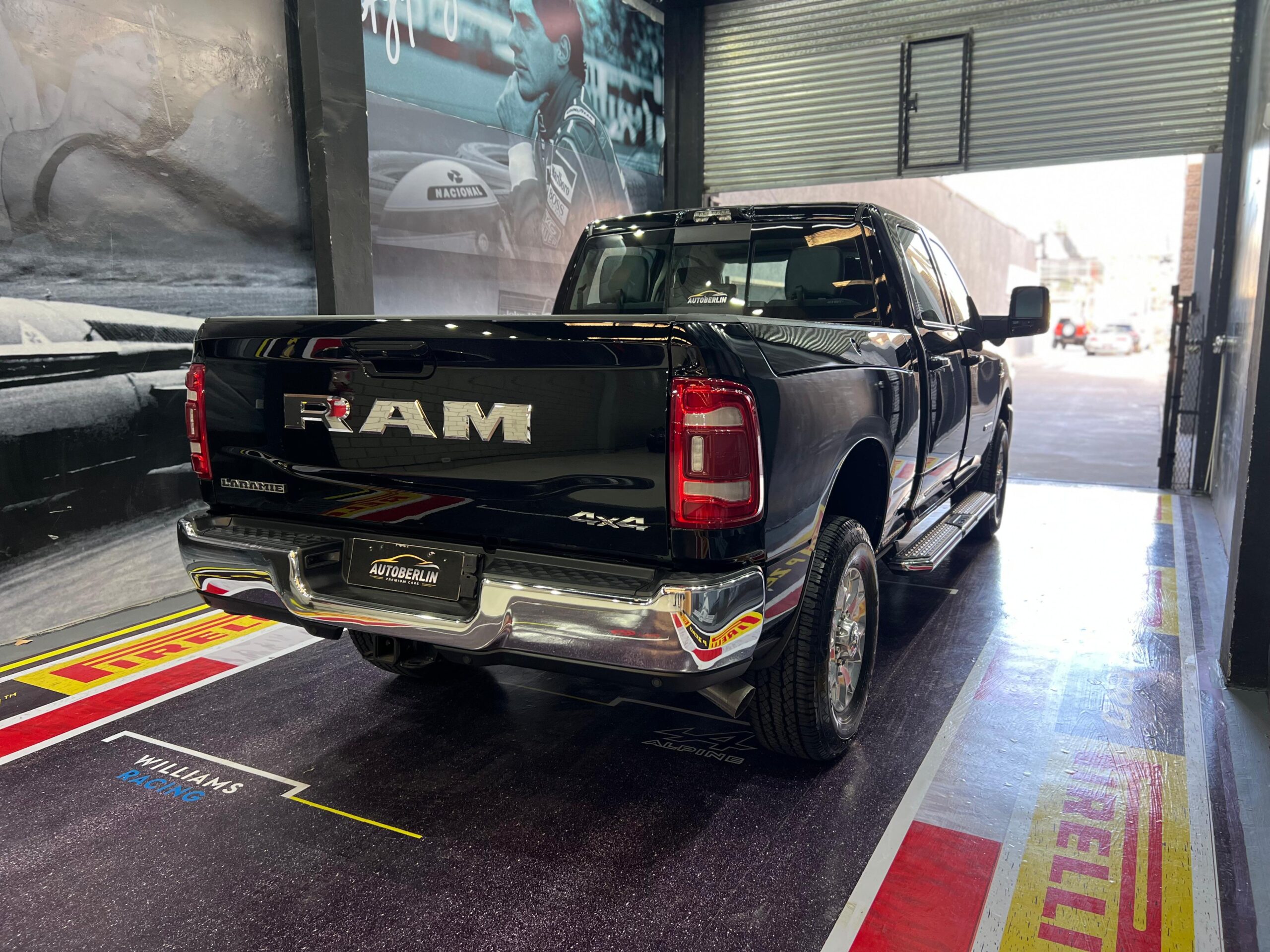 RAM 2500 6.7 Laramie At6 350Cv 4X4 - Imagen 4