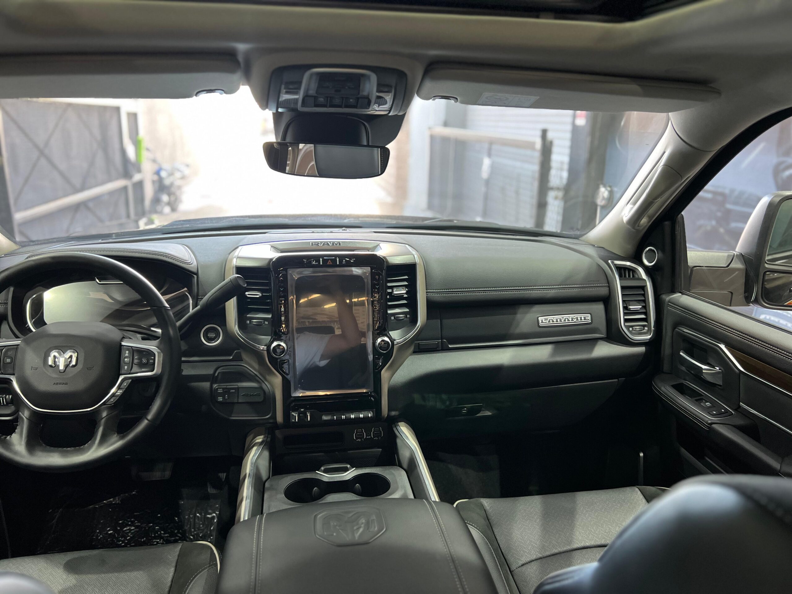 RAM 2500 6.7 Laramie At6 350Cv 4X4 - Imagen 12