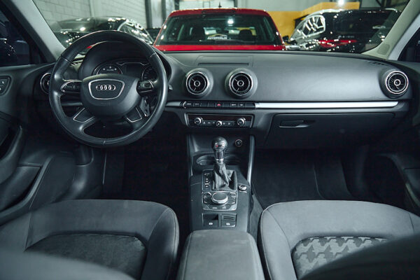 Audi A3 1.8 T Fsi Stronic 180Cv 4P - Imagen 2