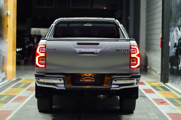 Toyota Hilux Pick-Up 2.8 Cd Srx 177cv 4x4 At - Imagen 6