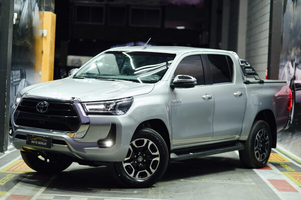 Toyota Hilux Pick-Up 2.8 Cd Srx 177cv 4x4 At