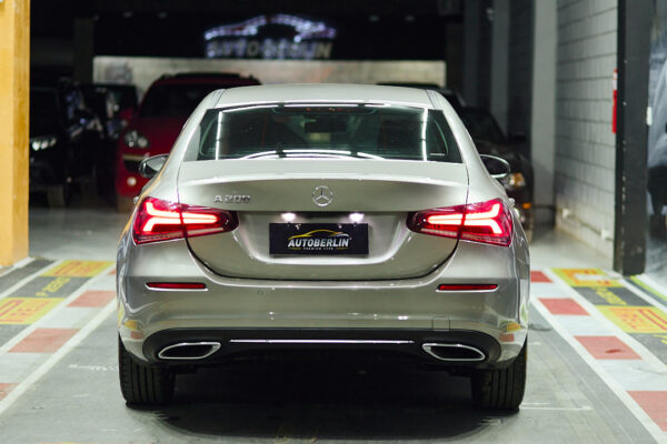 Mercedes-Benz Clase A 1.3 A200 163cv Progressive Sedan - Imagen 2