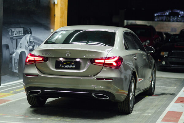 Mercedes-Benz Clase A 1.3 A200 163cv Progressive Sedan - Imagen 3