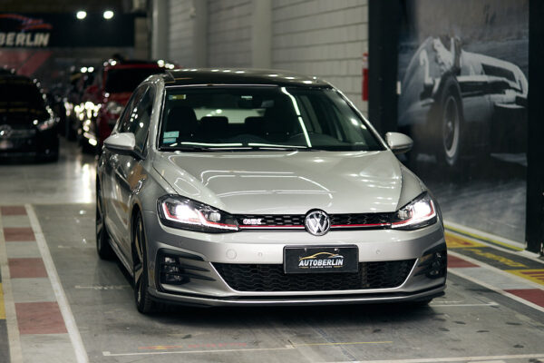 Volkswagen Golf 2.0 Gti Tsi App Connect - Imagen 4