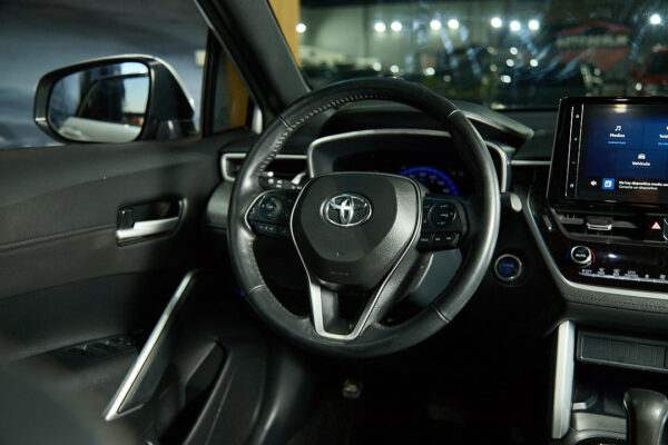 Toyota Corolla Cross 1.8 Seg Ecvt - Imagen 3