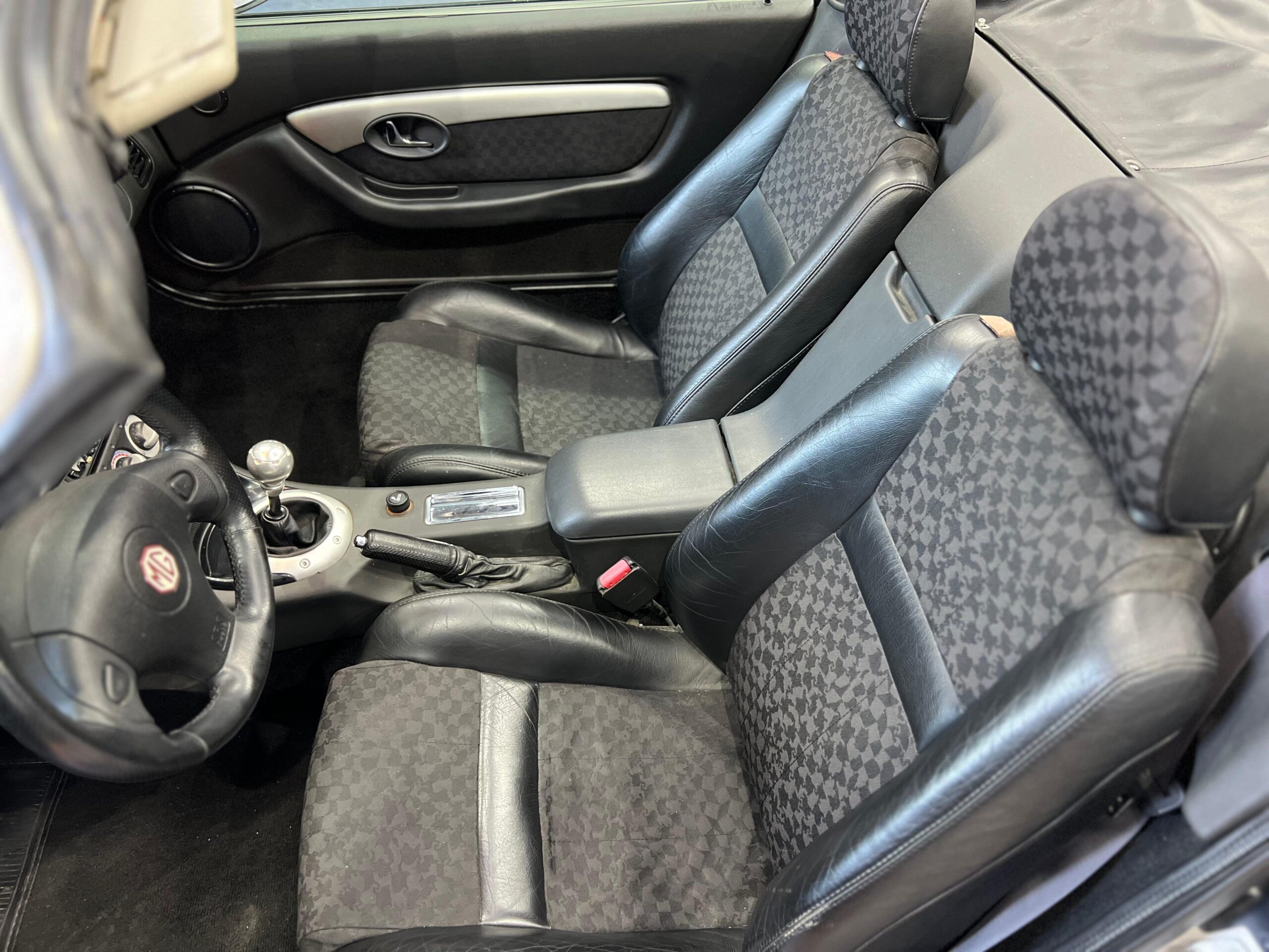 Mg Mgf 1.8 2000 - Imagen 8