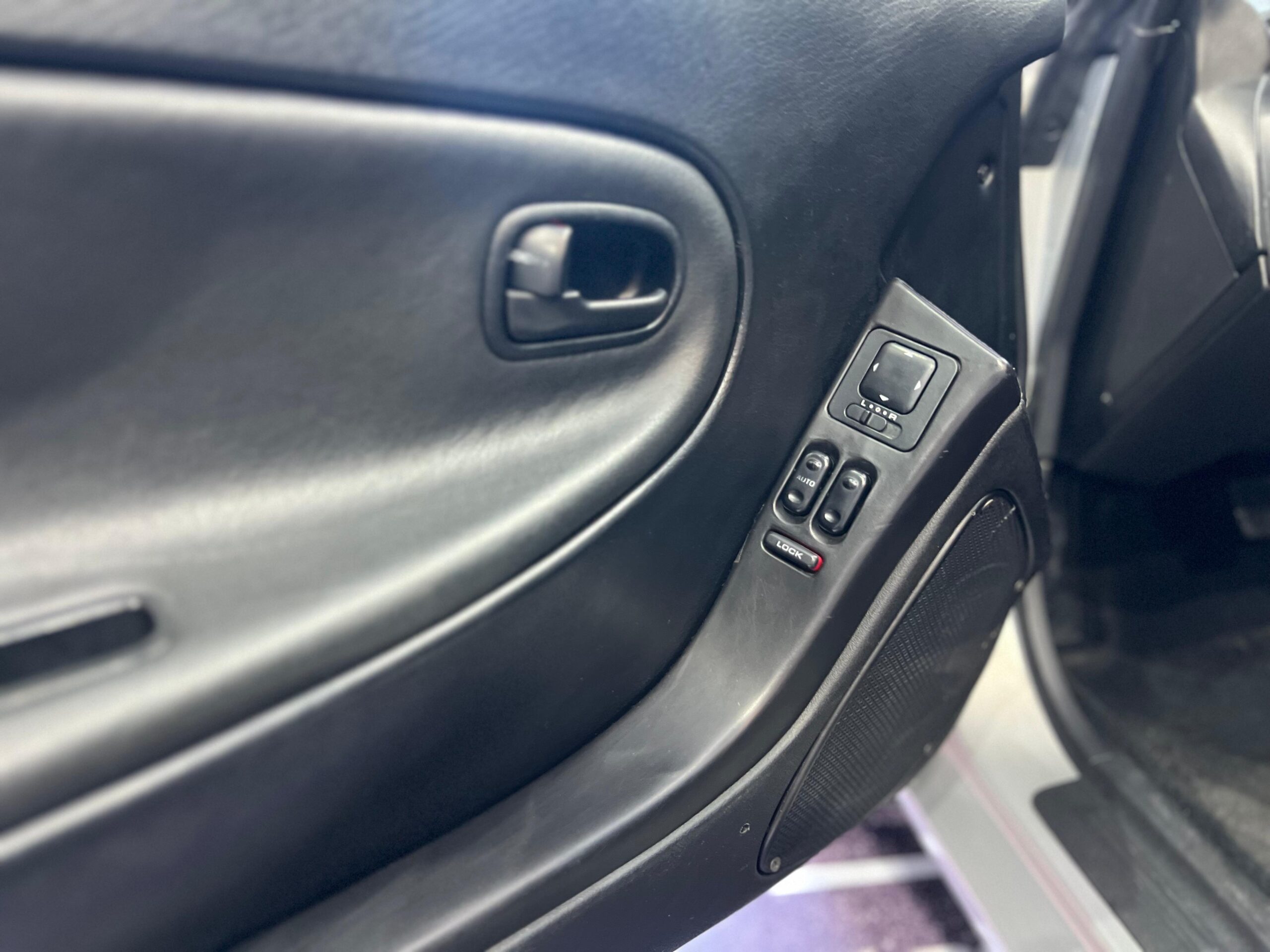 Mazda MX6 2.0 Coupe - Imagen 10