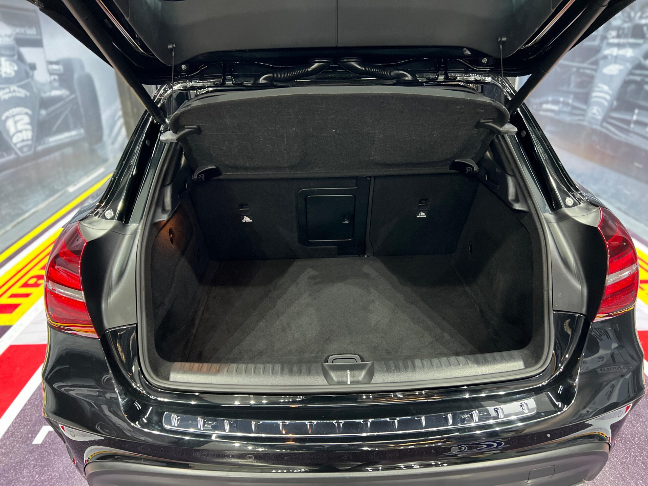 Mercedes-Benz Clase GLA 2.0 Gla45 Amg 381cv - Imagen 7