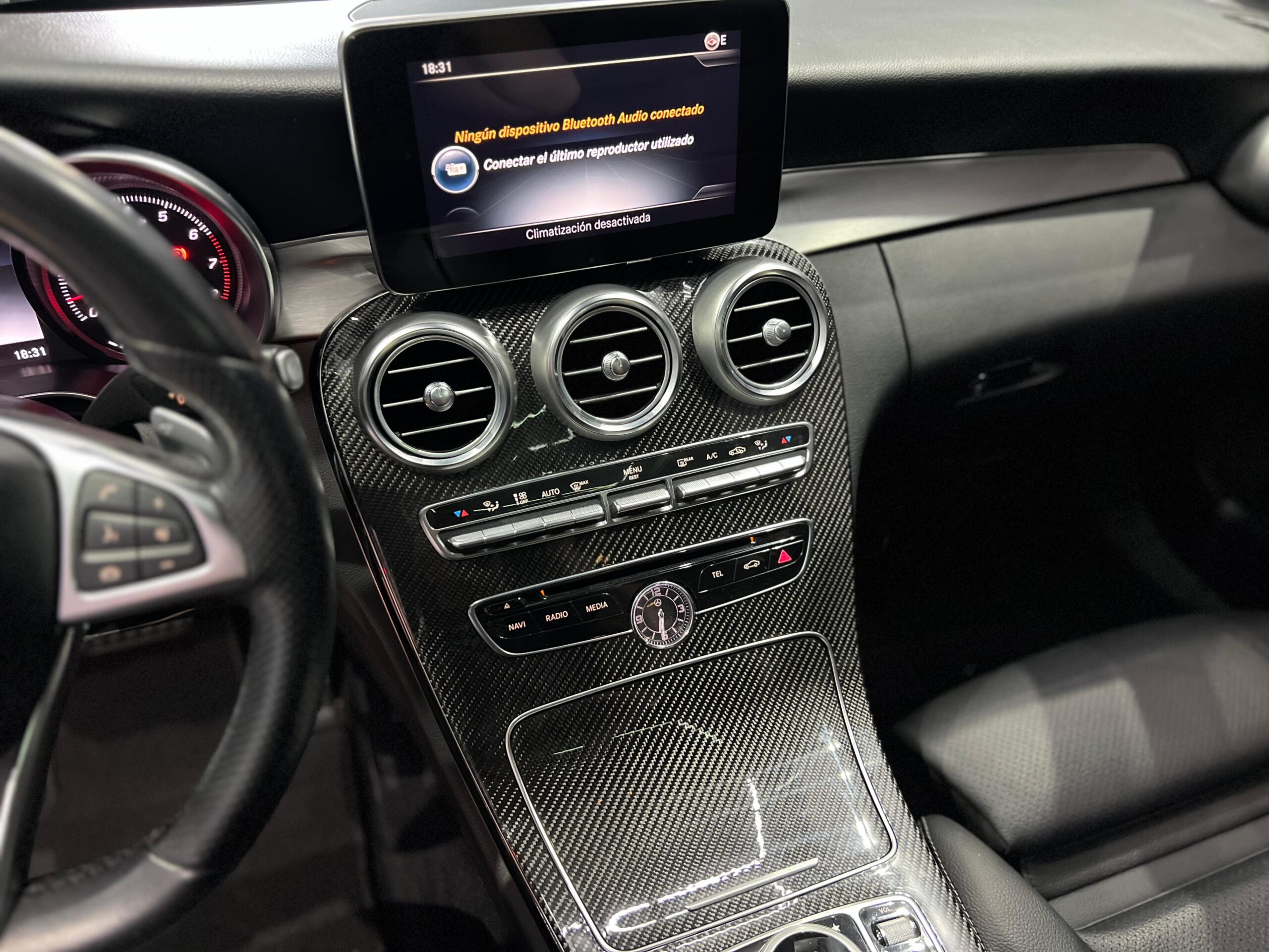 Mercedes-Benz Clase C 3.0 C400 Amg-line 333cv - Imagen 12