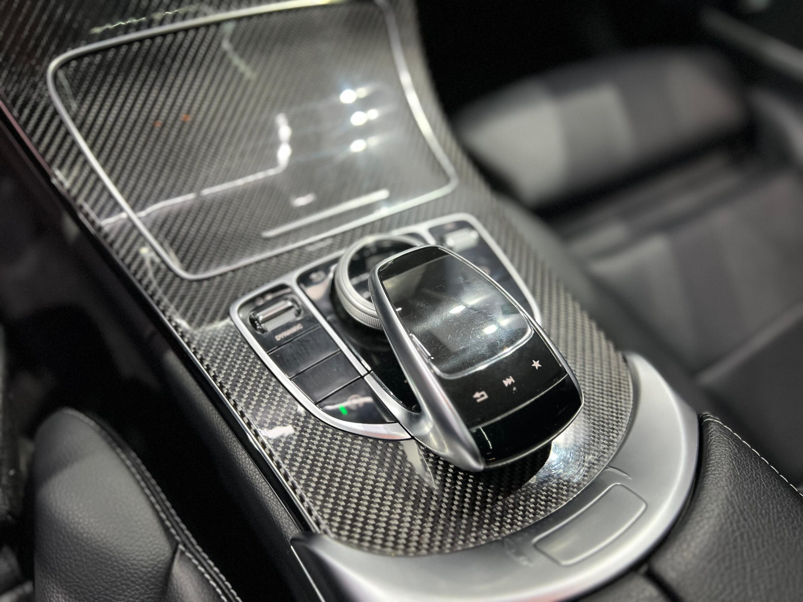 Mercedes-Benz Clase C 3.0 C400 Amg-line 333cv - Imagen 13