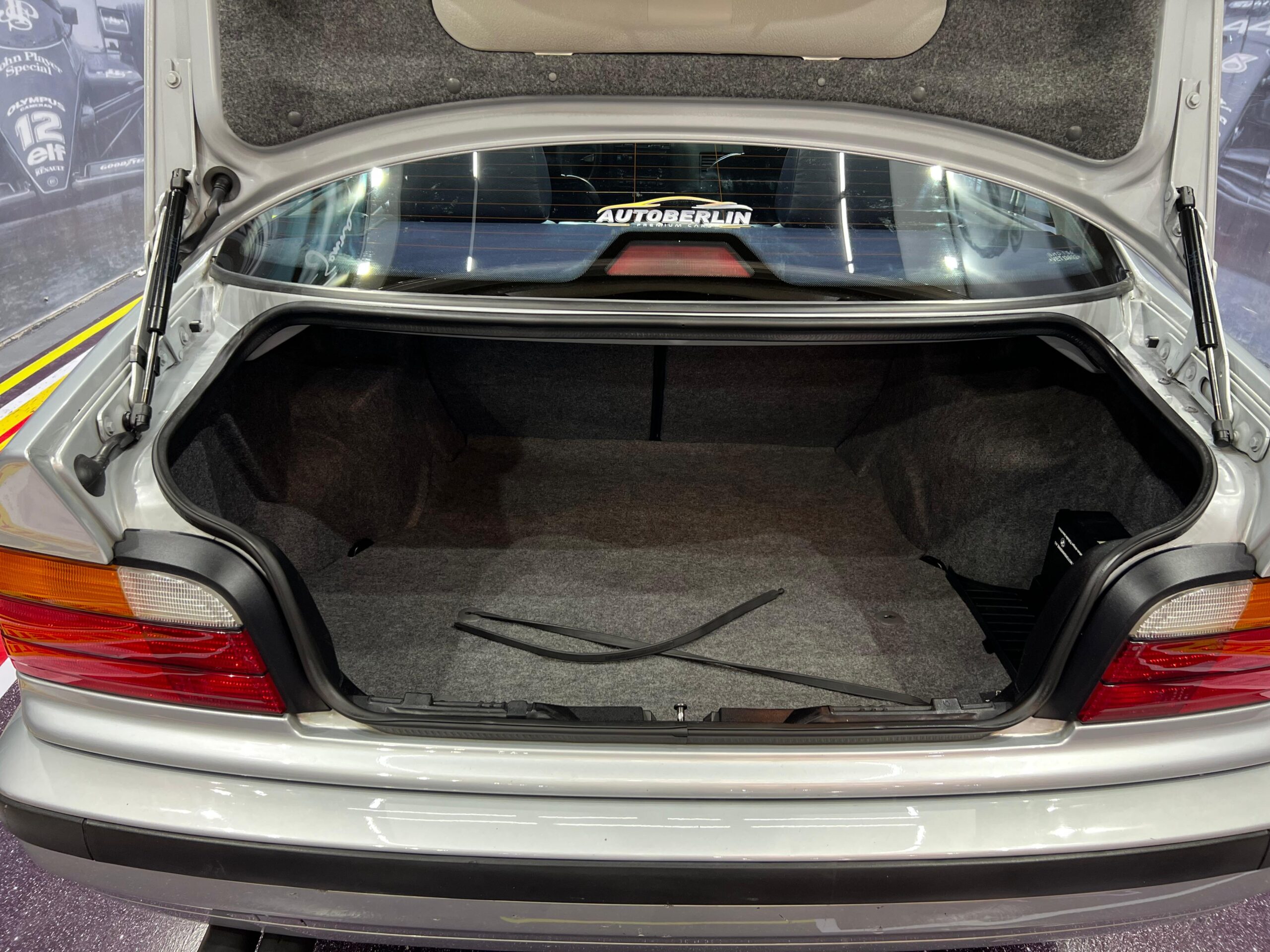 BMW Serie 3 2.0 328i Coupe - Imagen 13