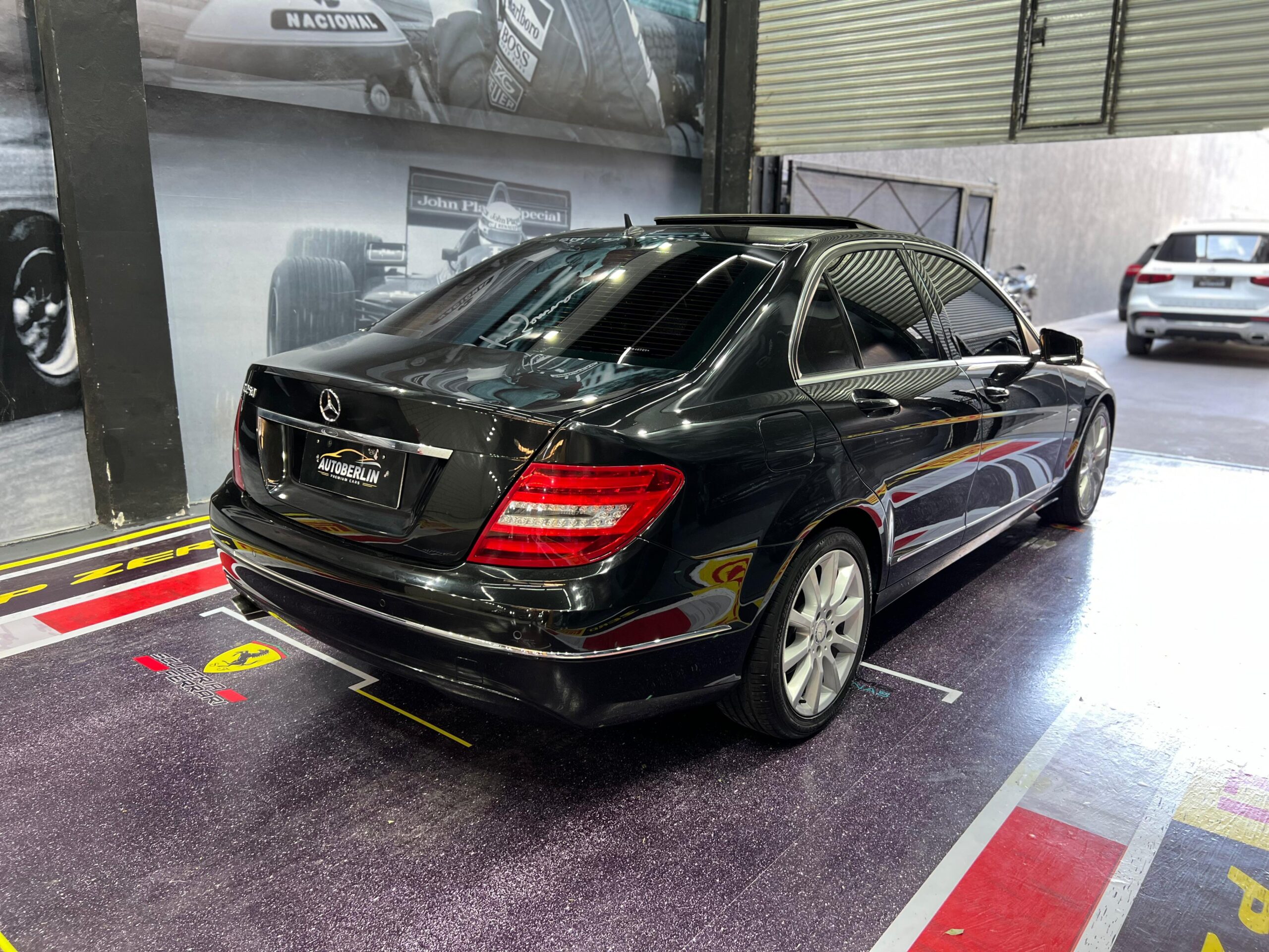 Mercedes-Benz Clase C 1.8 C250 Avantgarde B.efficiency At - Imagen 4