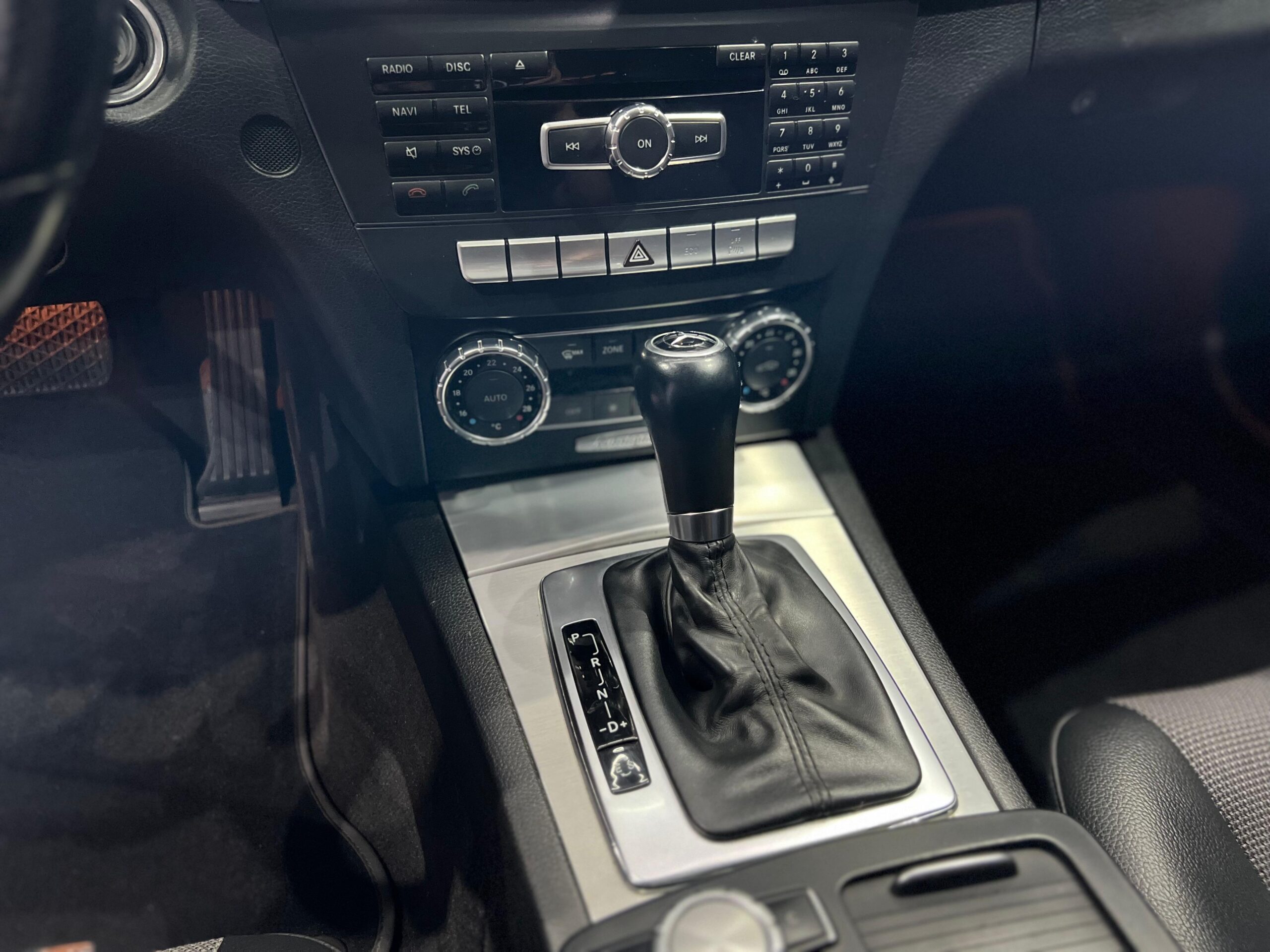 Mercedes-Benz Clase C 1.8 C250 Avantgarde B.efficiency At - Imagen 13