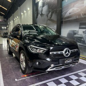 Mercedes Benz GLA 200