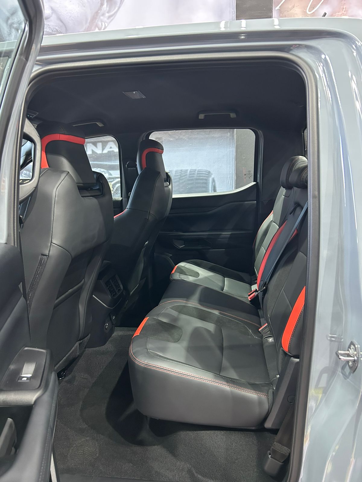 Ford Raptor - Imagen 12