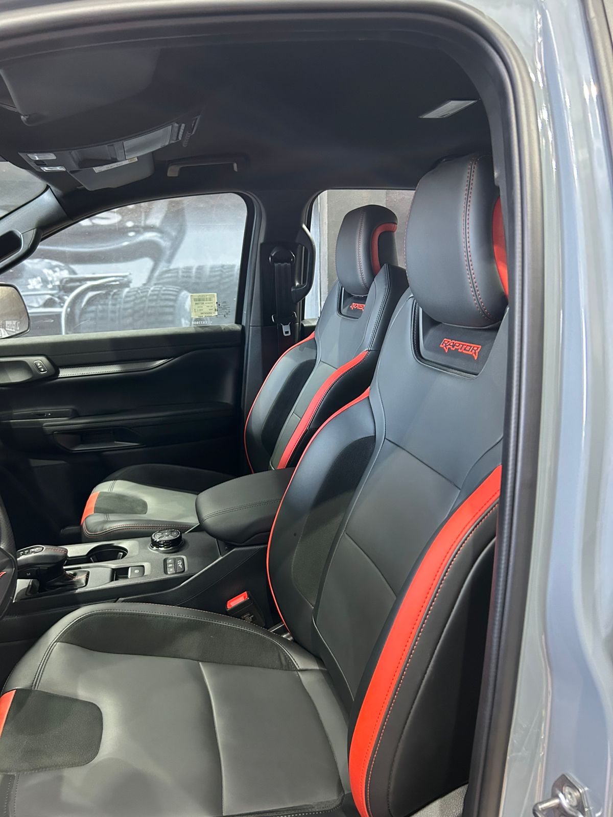 Ford Raptor - Imagen 11