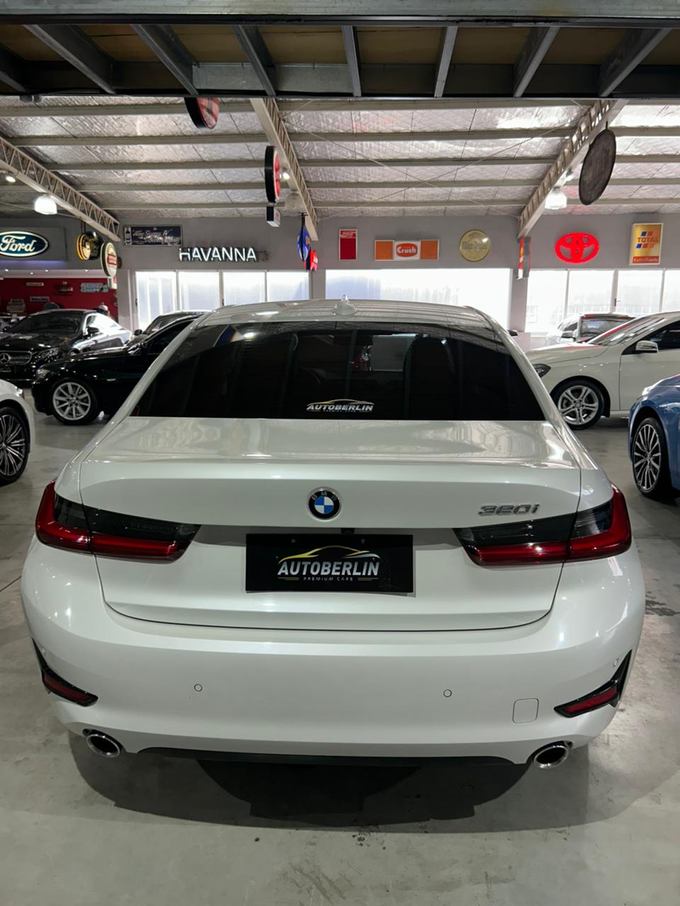 BMW 320 - Imagen 6