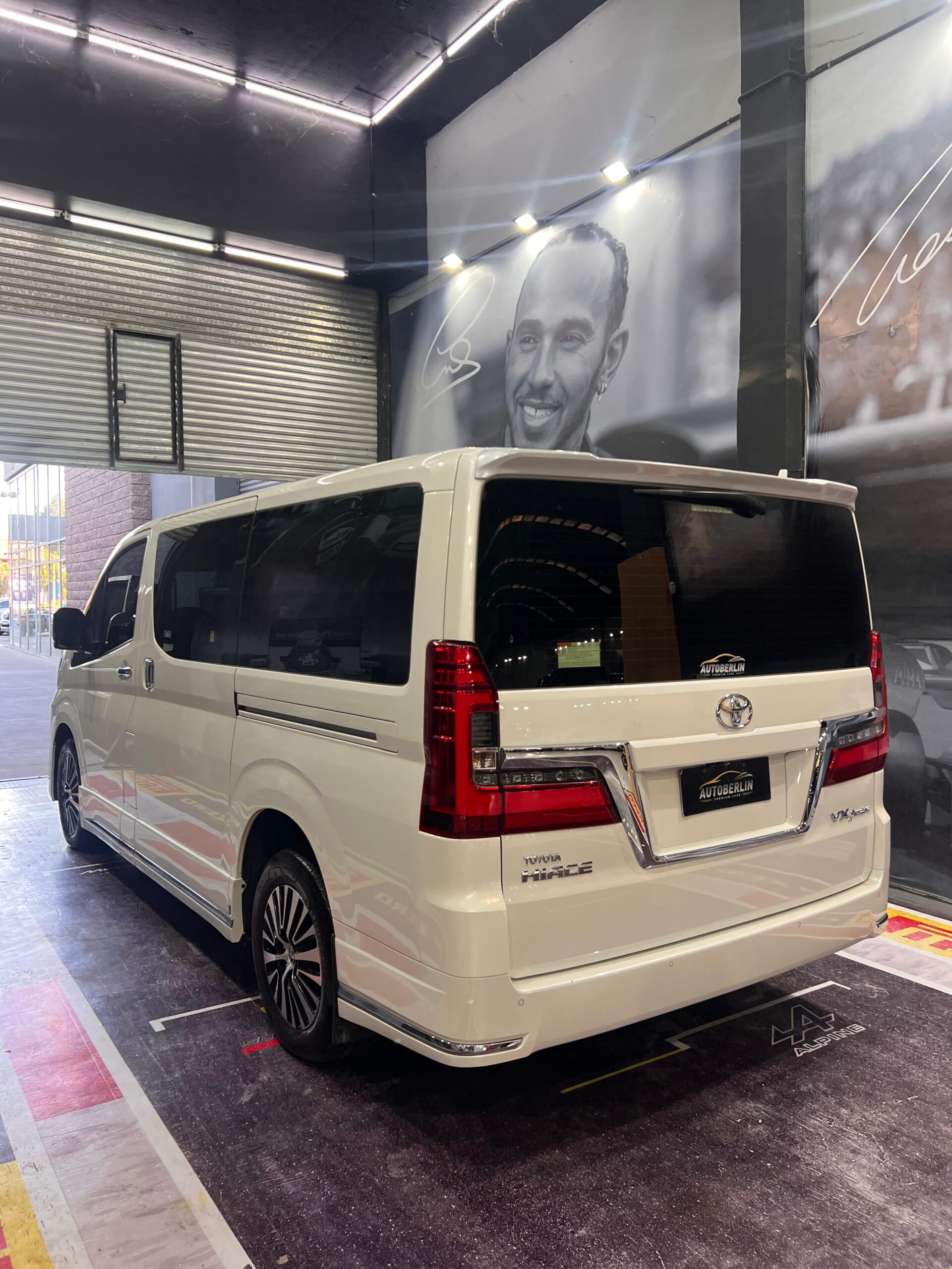 Toyota Hiace - Imagen 6