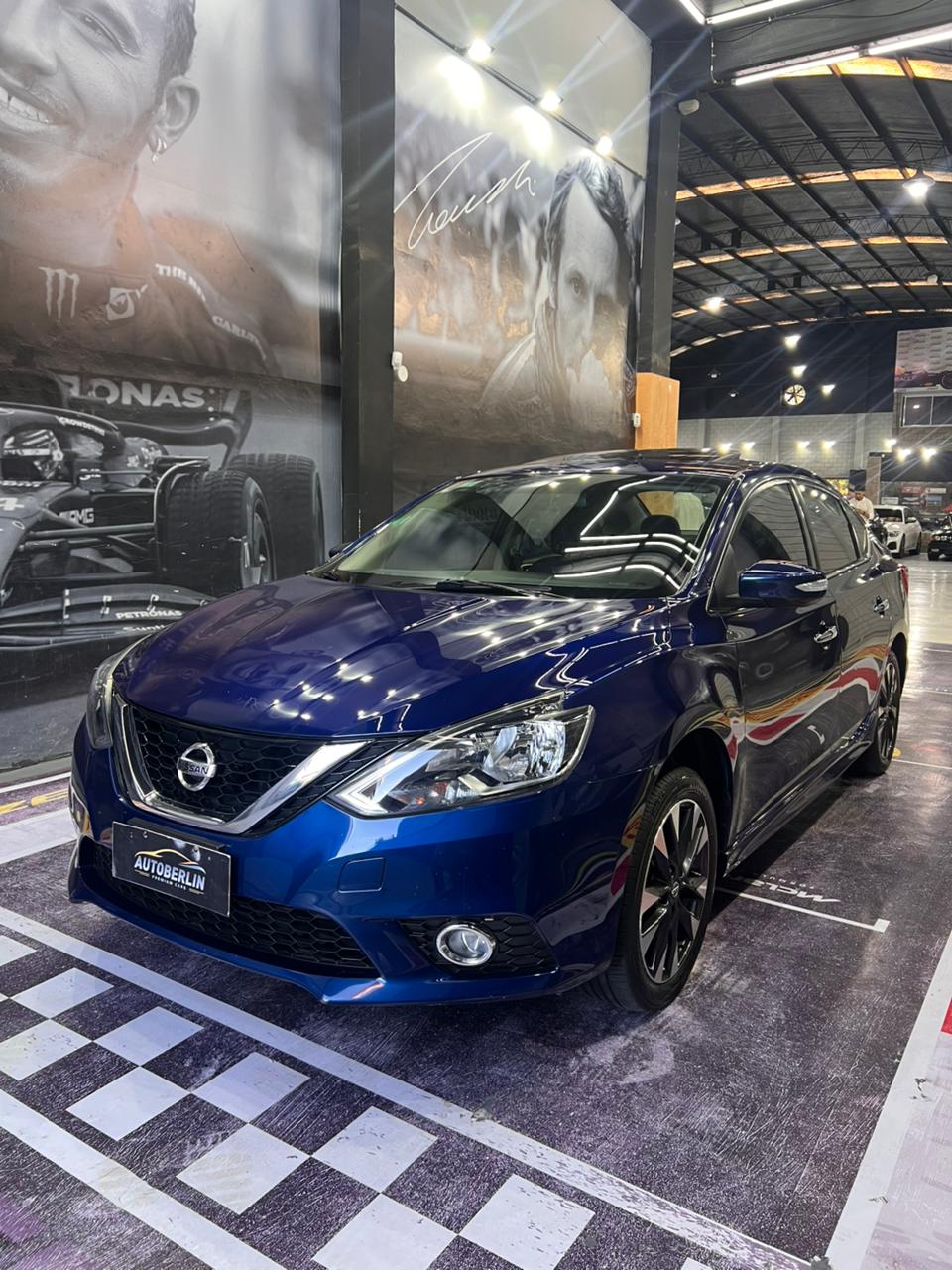 Nissan Sentra SR - Imagen 4