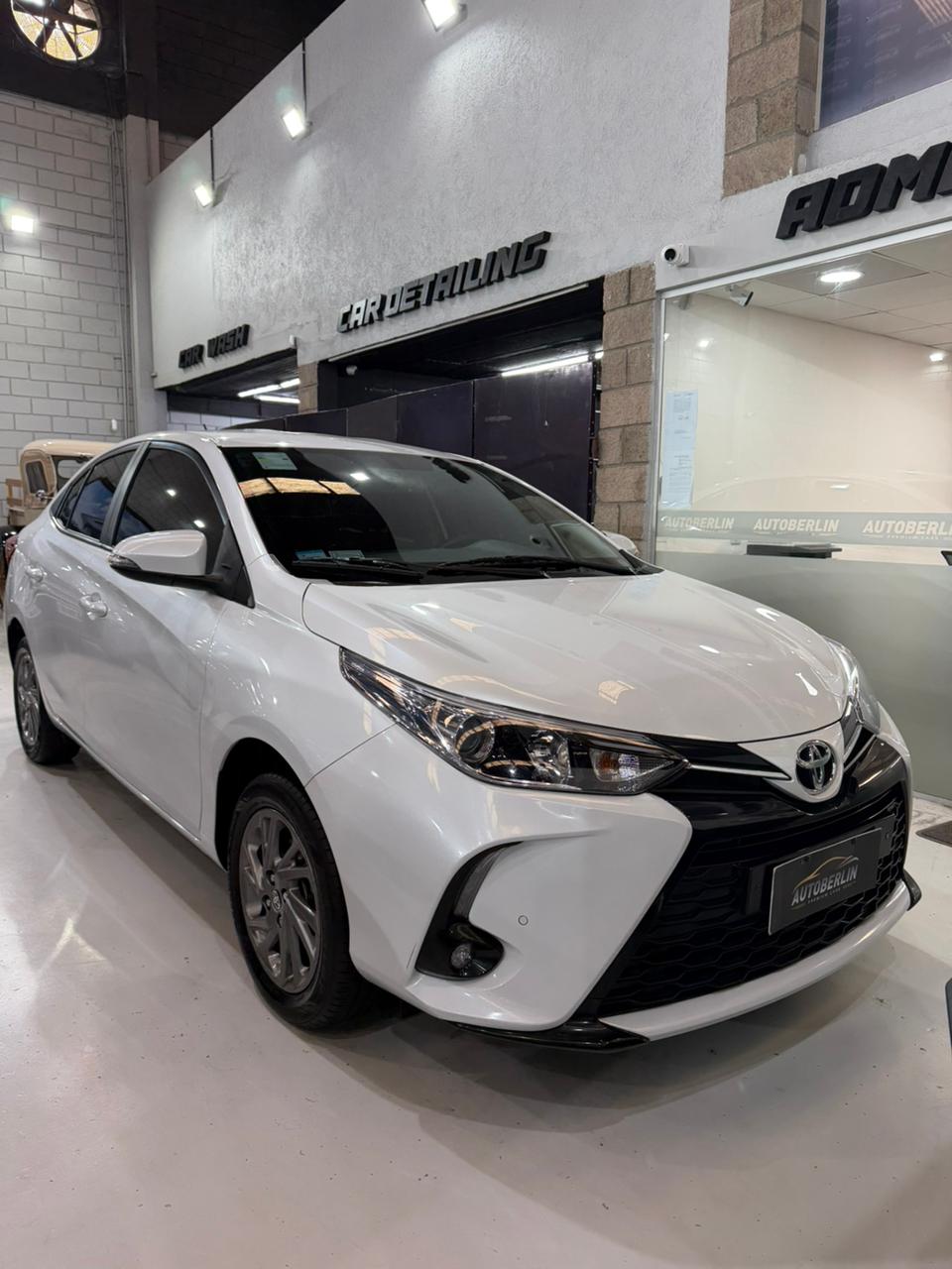 Yaris XLS Sedan