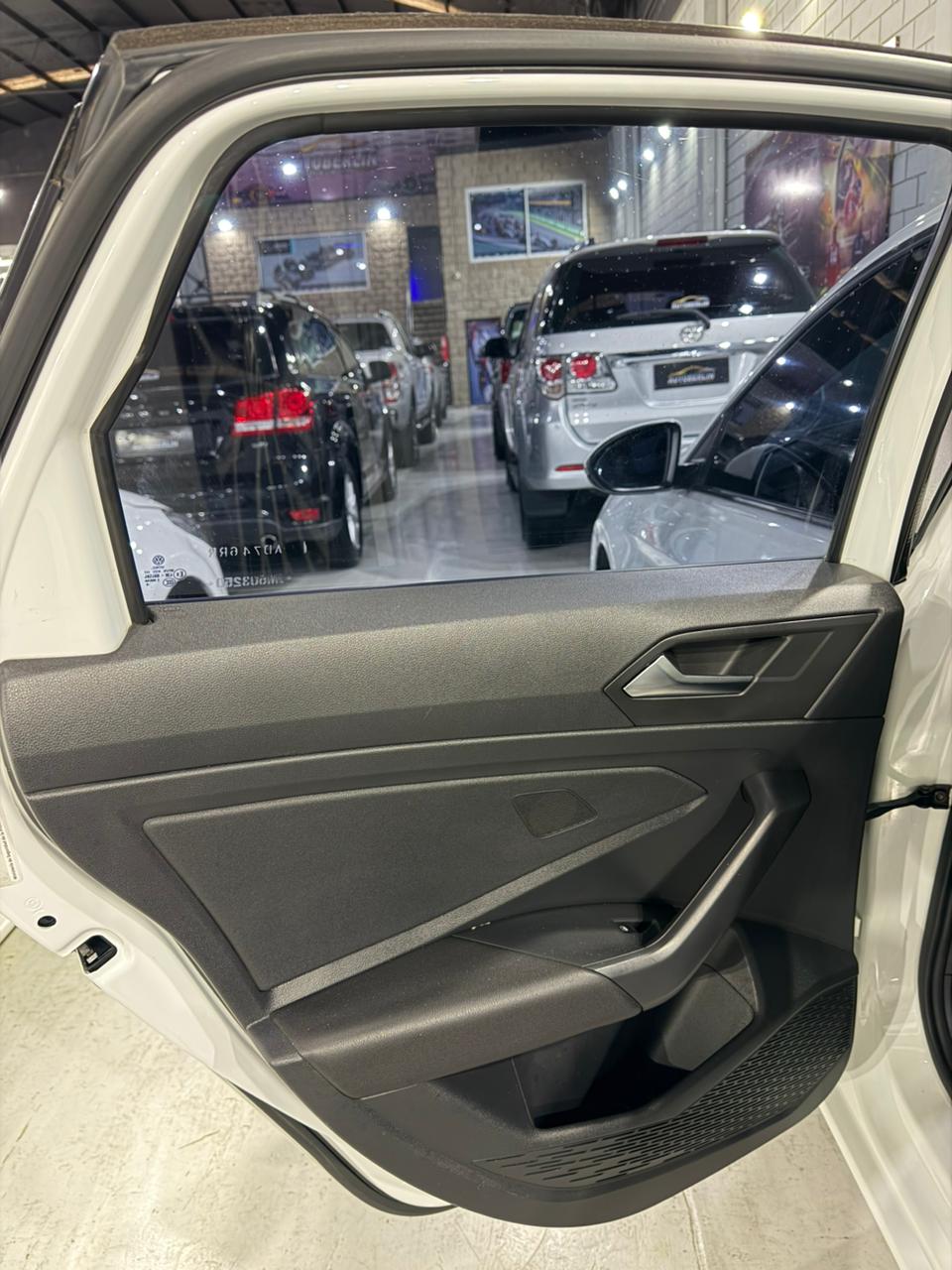 Volkswagen Vento Comfortline - Imagen 13