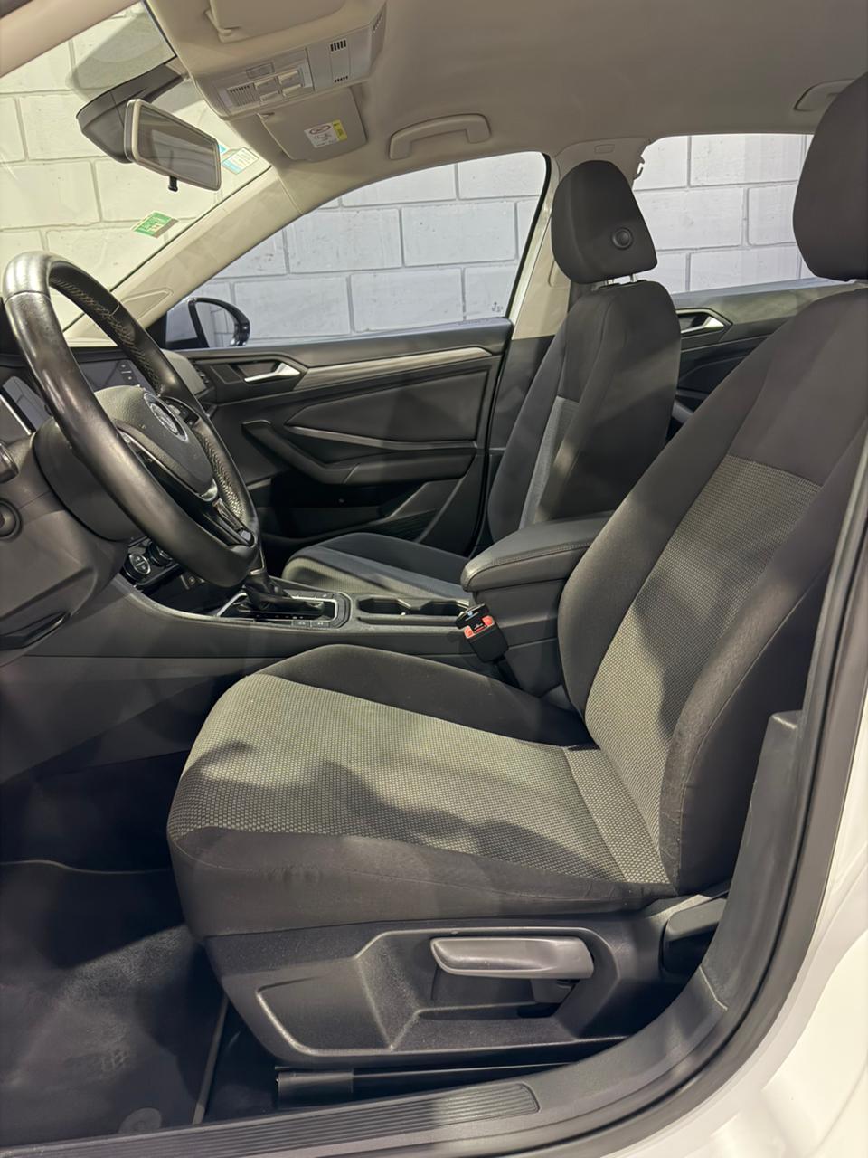 Volkswagen Vento Comfortline - Imagen 11