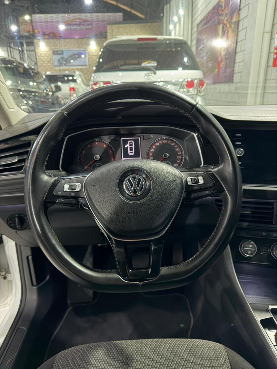 Volkswagen Vento Comfortline - Imagen 14