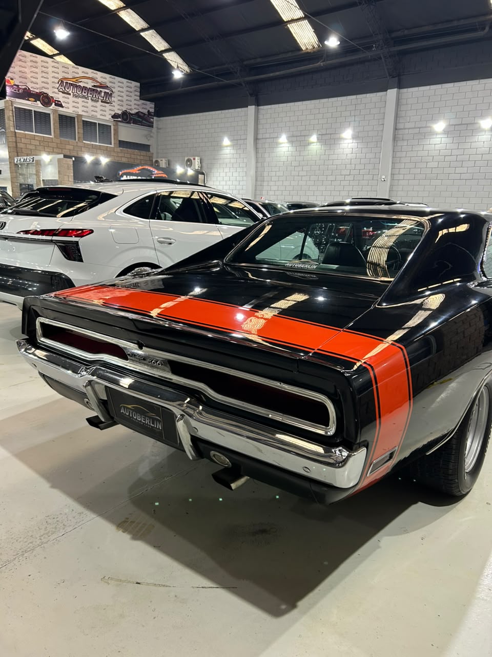 Dodge Charger 383 - Imagen 5