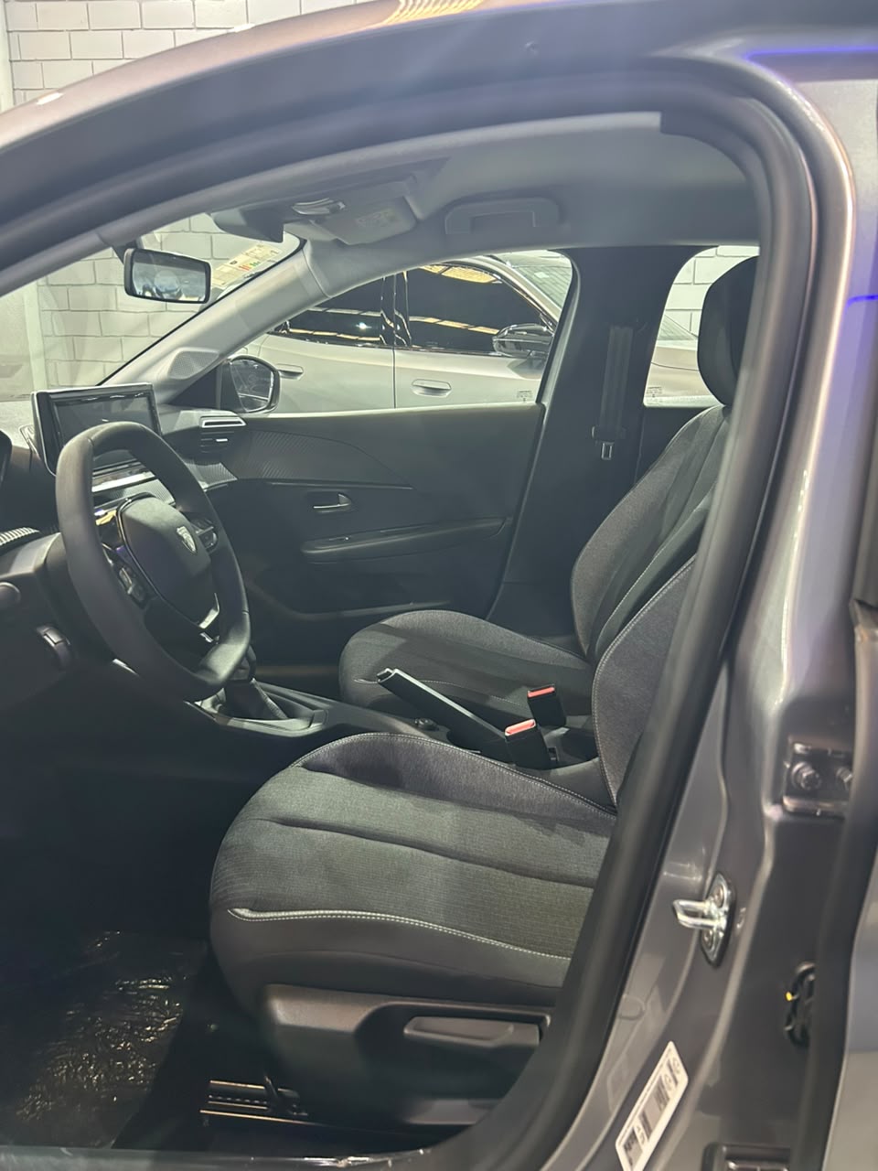 Peugeot 208 Allure - Imagen 9