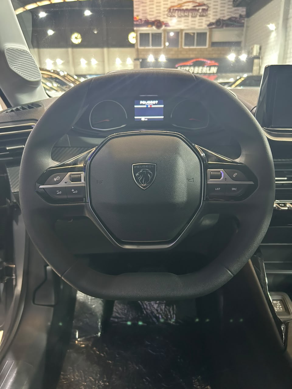 Peugeot 208 Allure - Imagen 10