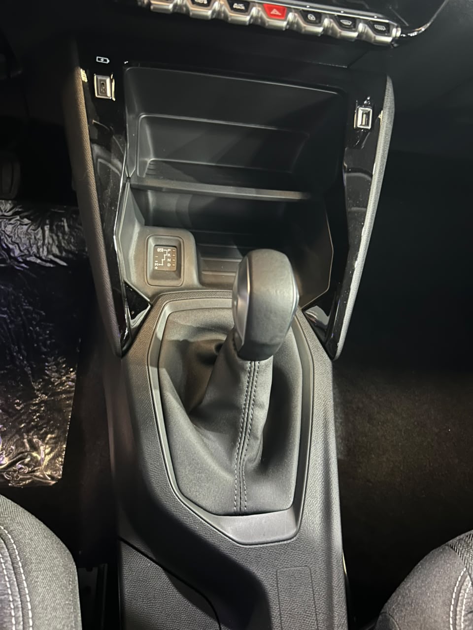 Peugeot 208 Allure - Imagen 12