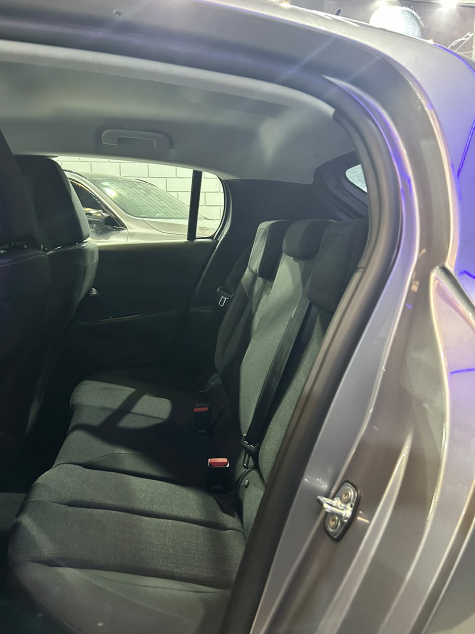 Peugeot 208 Allure - Imagen 14