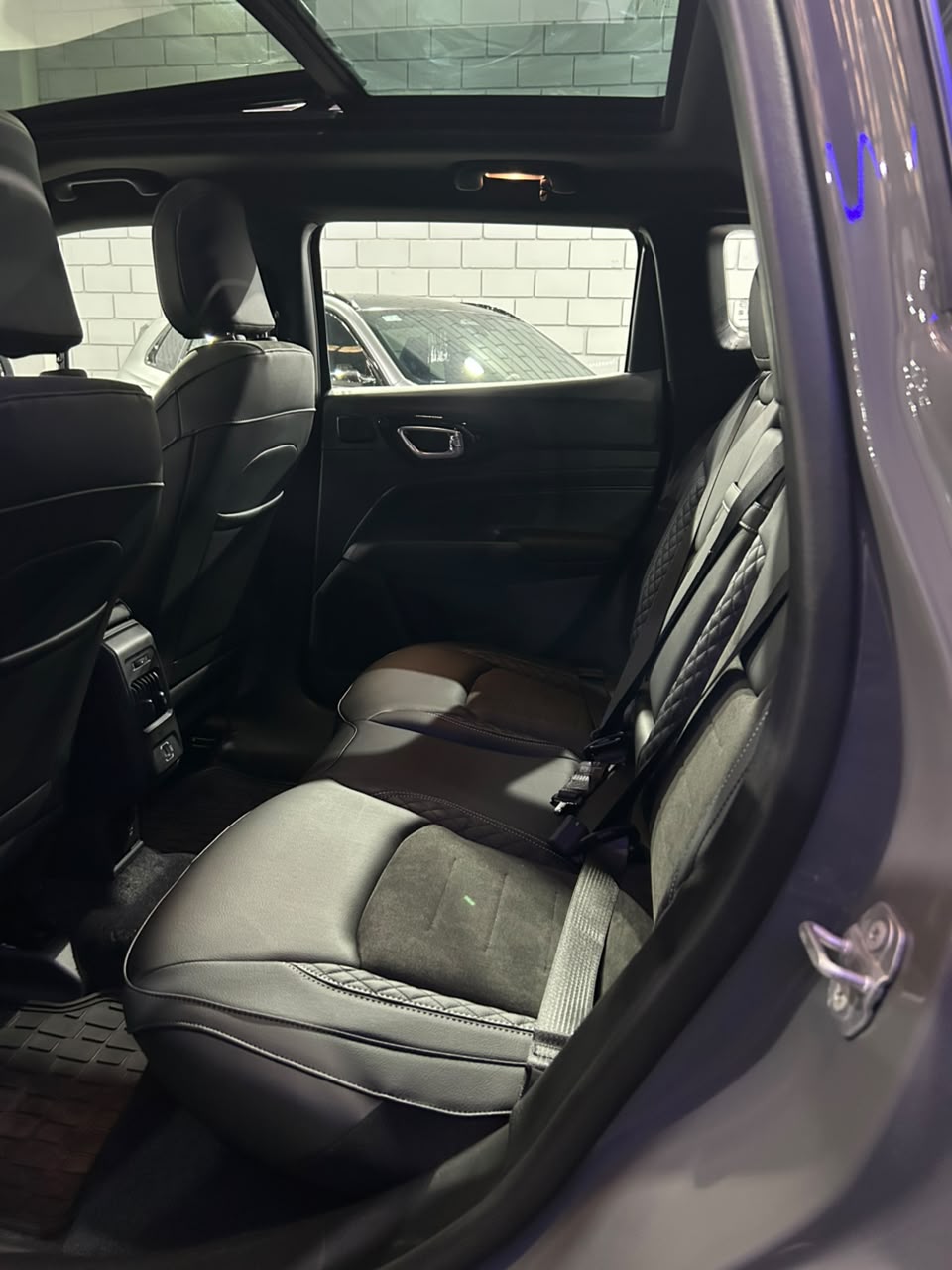 Jeep Compass Balckhawk - Imagen 13