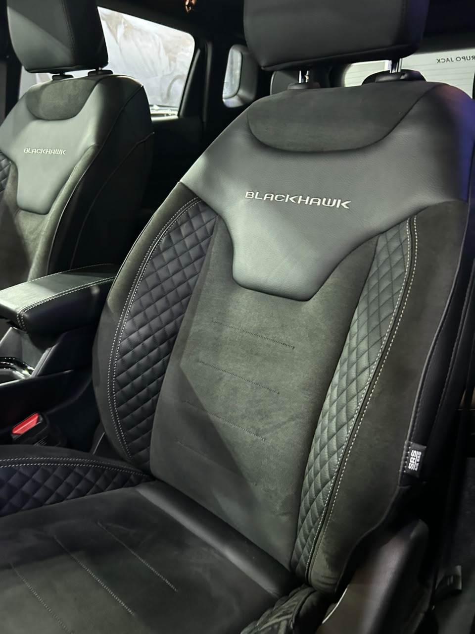 Jeep Compass Balckhawk - Imagen 8
