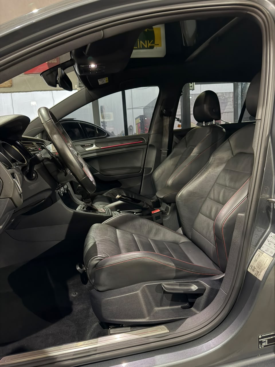 Volkswagen Golf GTI - Imagen 10