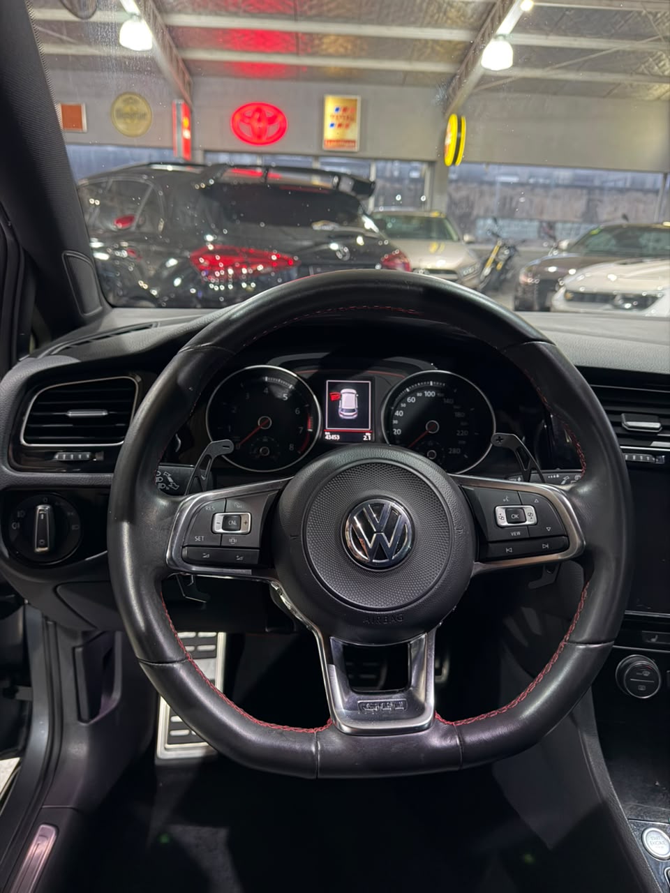 Volkswagen Golf GTI - Imagen 12