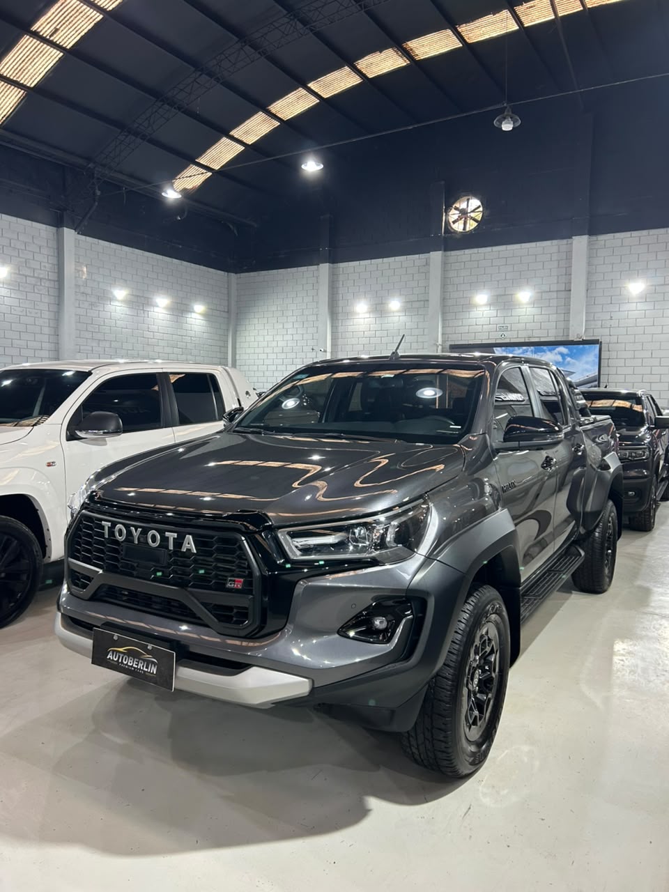 Toyota Hilux GR - Imagen 2