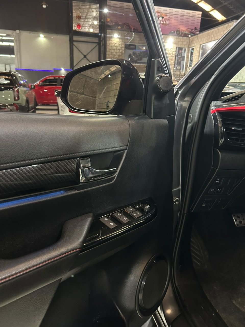 Toyota Hilux GR - Imagen 5