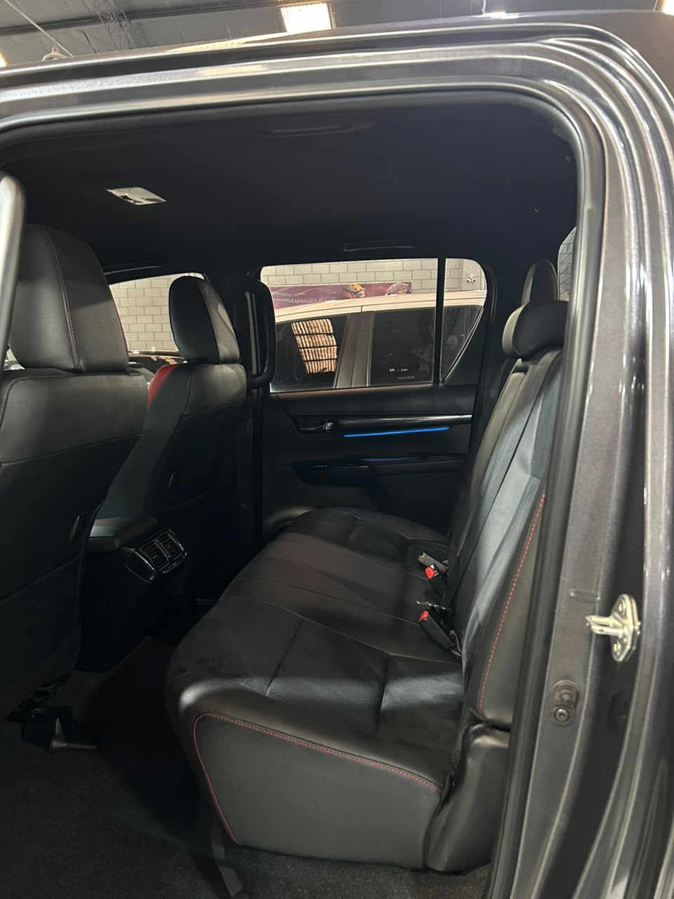 Toyota Hilux GR - Imagen 11