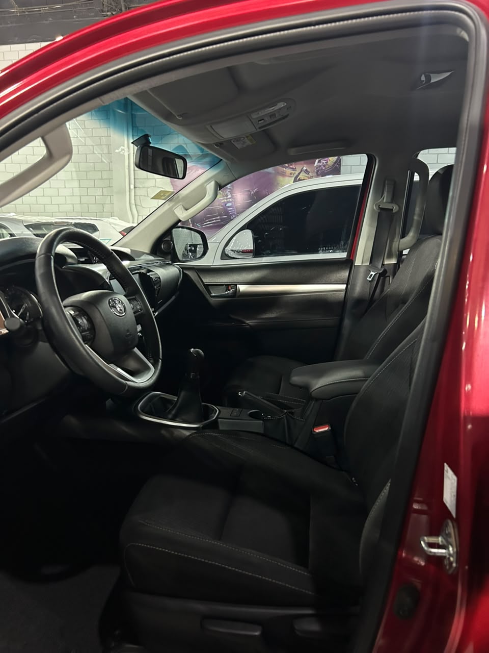 Toyota Hilux SRV - Imagen 7