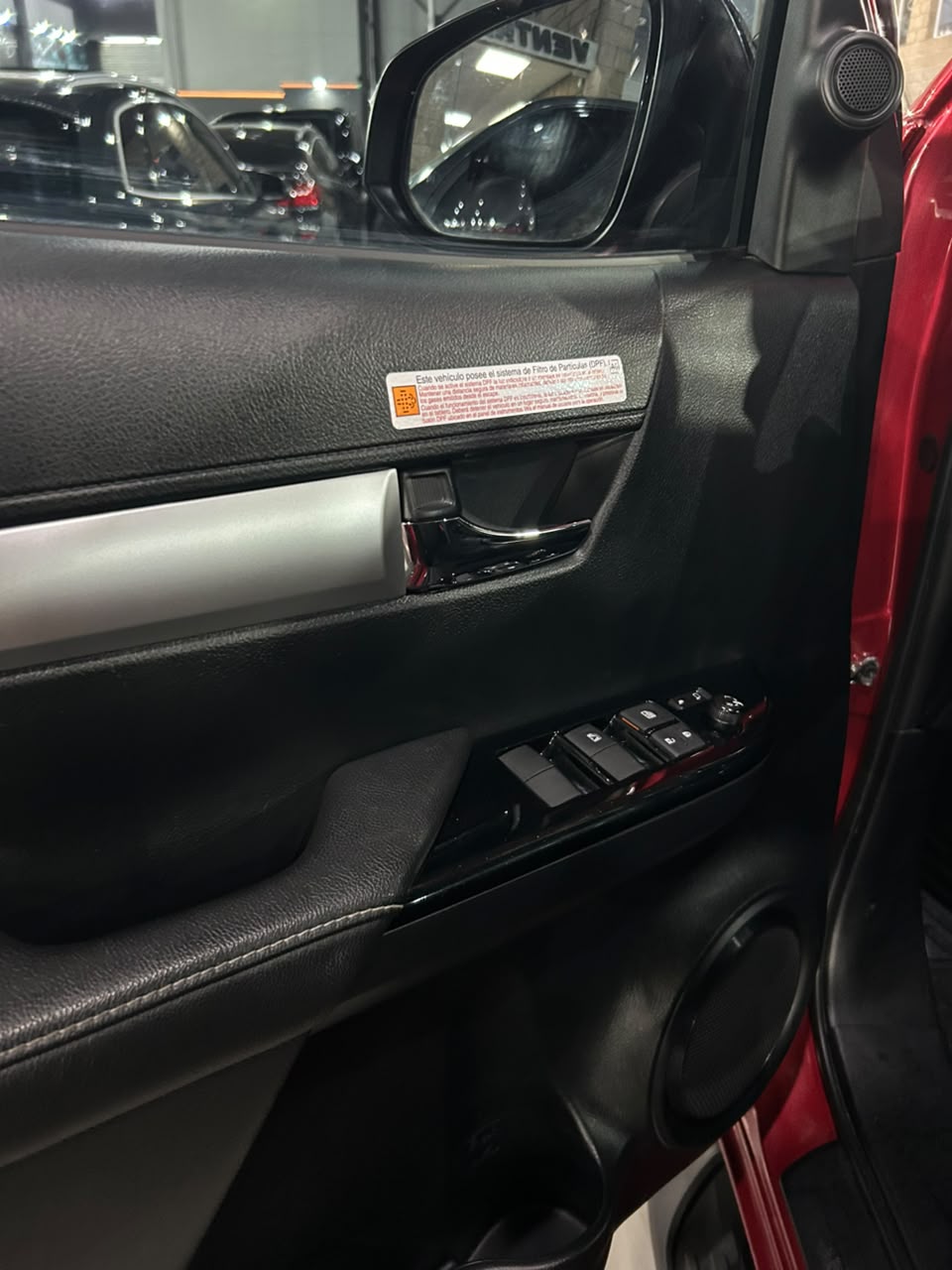 Toyota Hilux SRV - Imagen 6