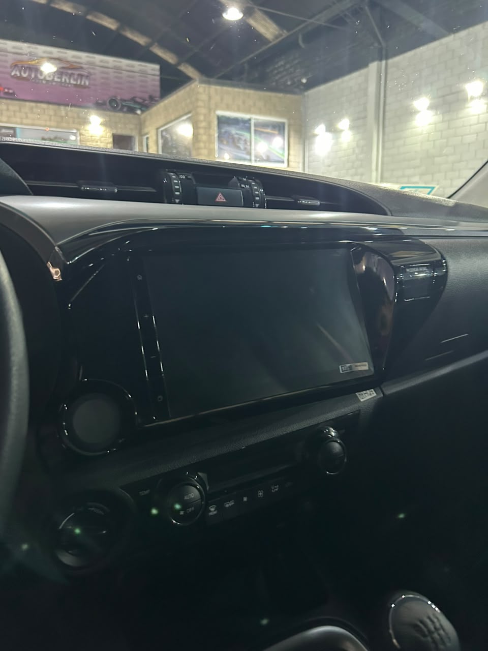 Toyota Hilux SRV - Imagen 9