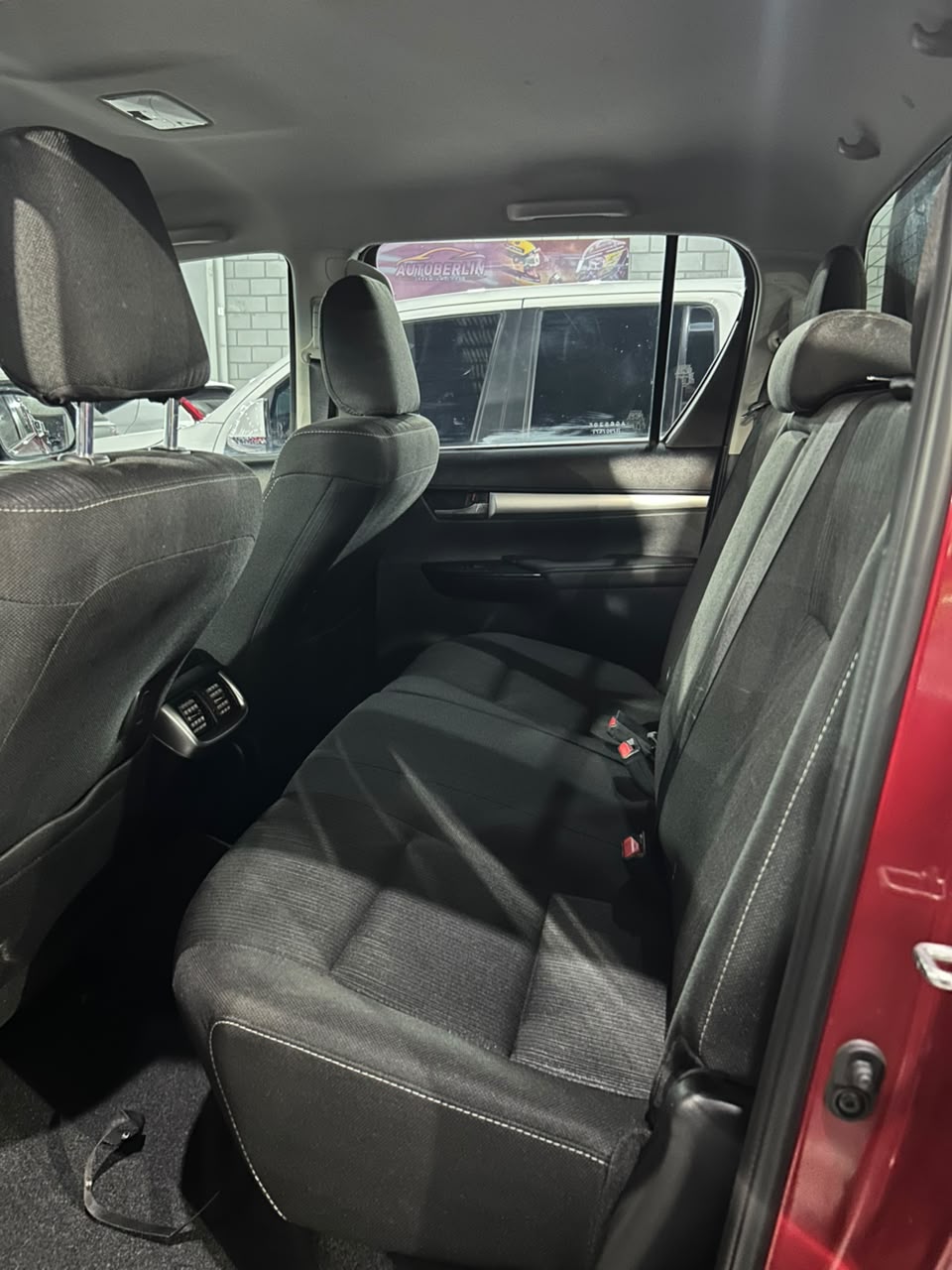 Toyota Hilux SRV - Imagen 12
